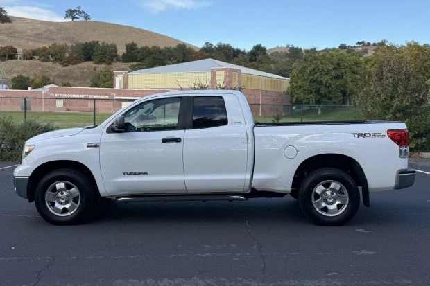 2011 Toyota Tundra 2nd Gen - Image 3 of 7