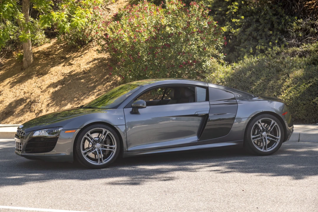 2012 Audi 42 R8 - Image 6 of 31