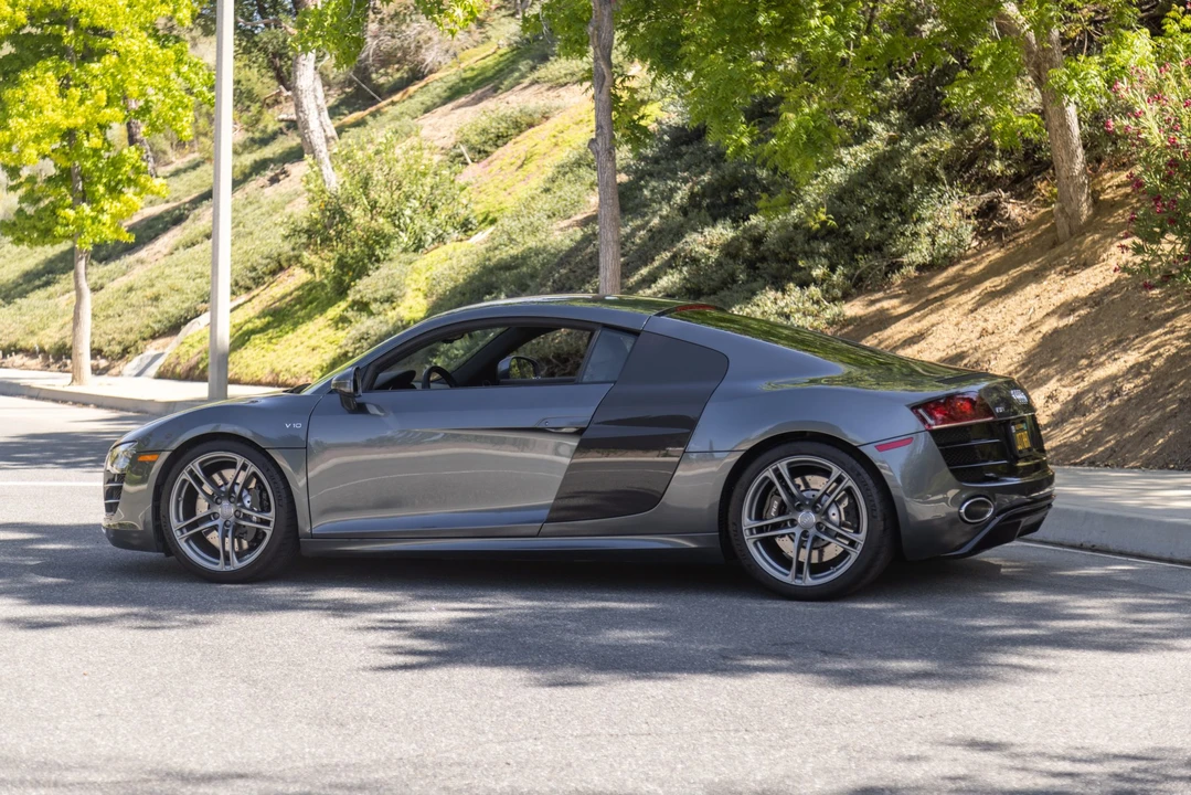 2012 Audi 42 R8 - Image 8 of 31