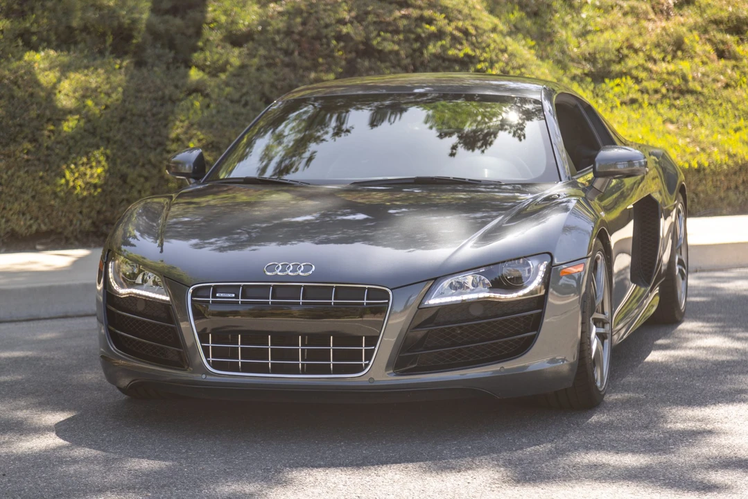 2012 Audi 42 R8 - Image 2 of 31