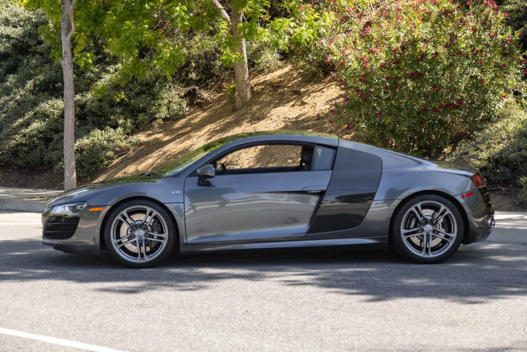 2012 Audi 42 R8 - Image 7 of 31