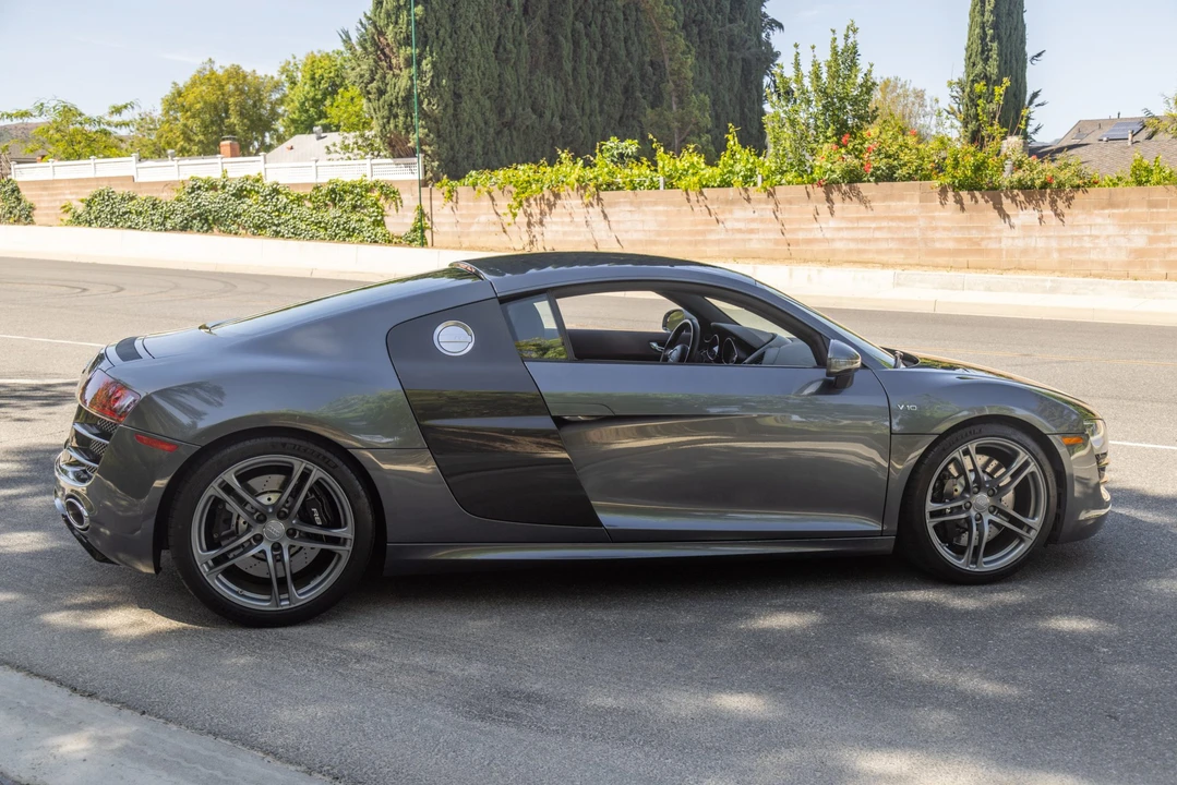 2012 Audi 42 R8 - Image 21 of 31