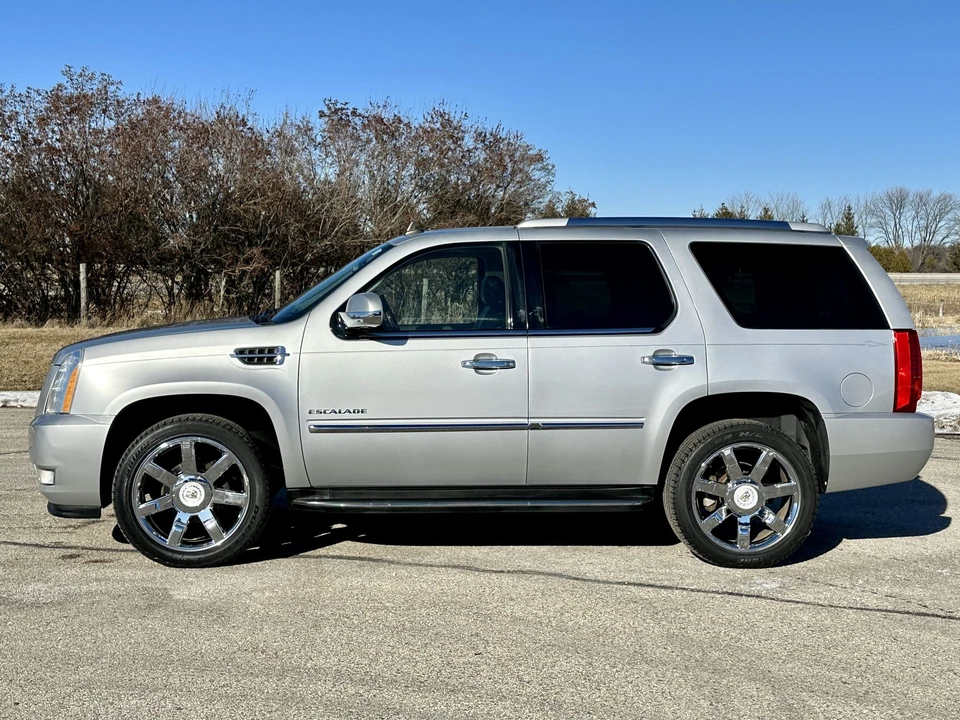 2012 Cadillac Escalade & EXT 3rd Gen - Image 12 of 31