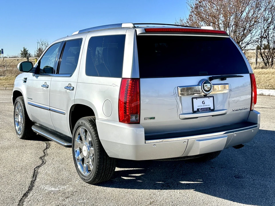 2012 Cadillac Escalade & EXT 3rd Gen - Image 11 of 31
