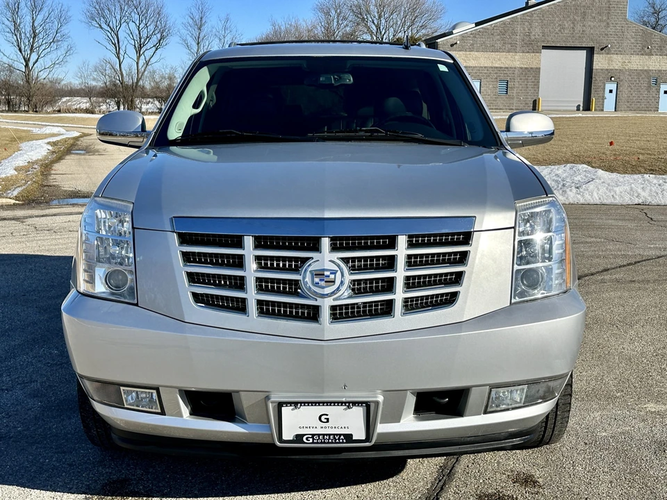 2012 Cadillac Escalade & EXT 3rd Gen - Image 6 of 31