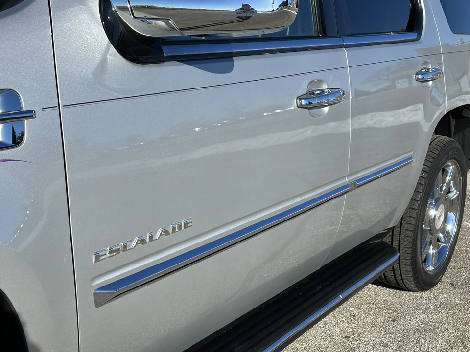 2012 Cadillac Escalade & EXT 3rd Gen - Image 30 of 31