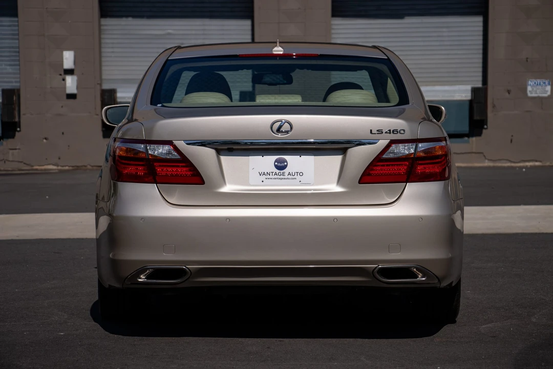 2012 Lexus LS 4th Gen - Image 13 of 31