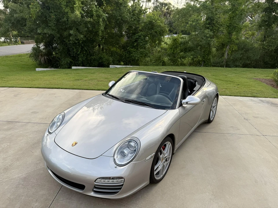 2012 Porsche 997 Carrera 4S - Image 2 of 31