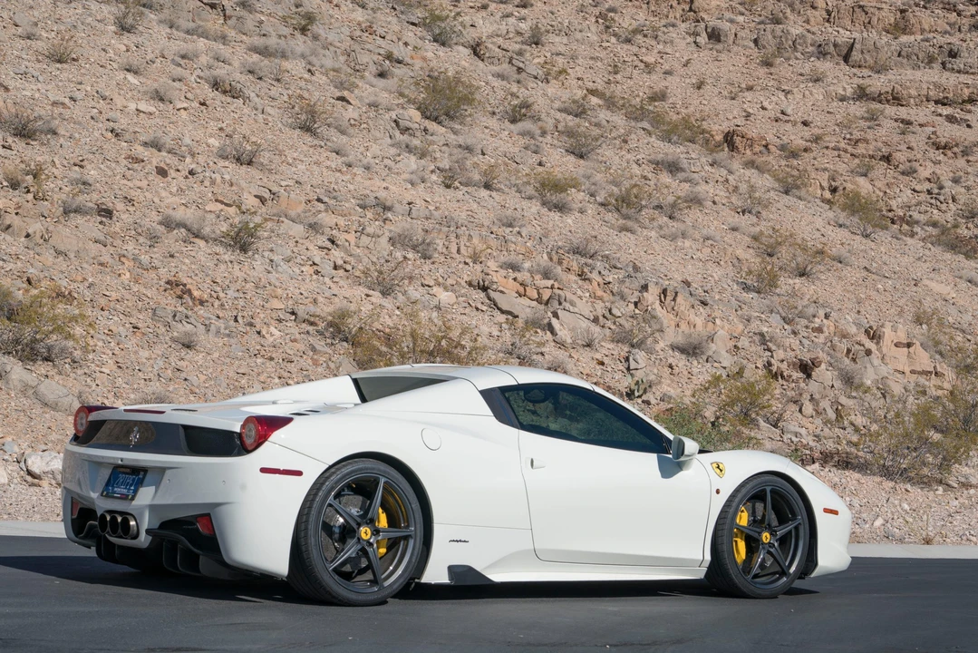 2013 Ferrari 458 Spider - Image 9 of 31