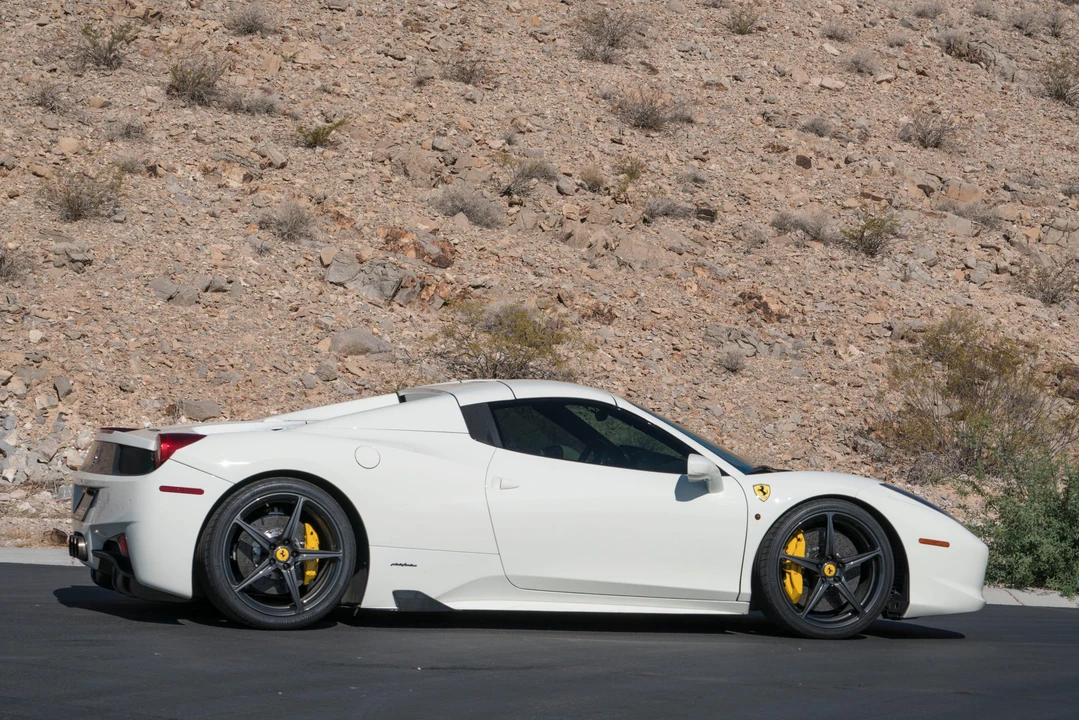 2013 Ferrari 458 Spider - Image 8 of 31