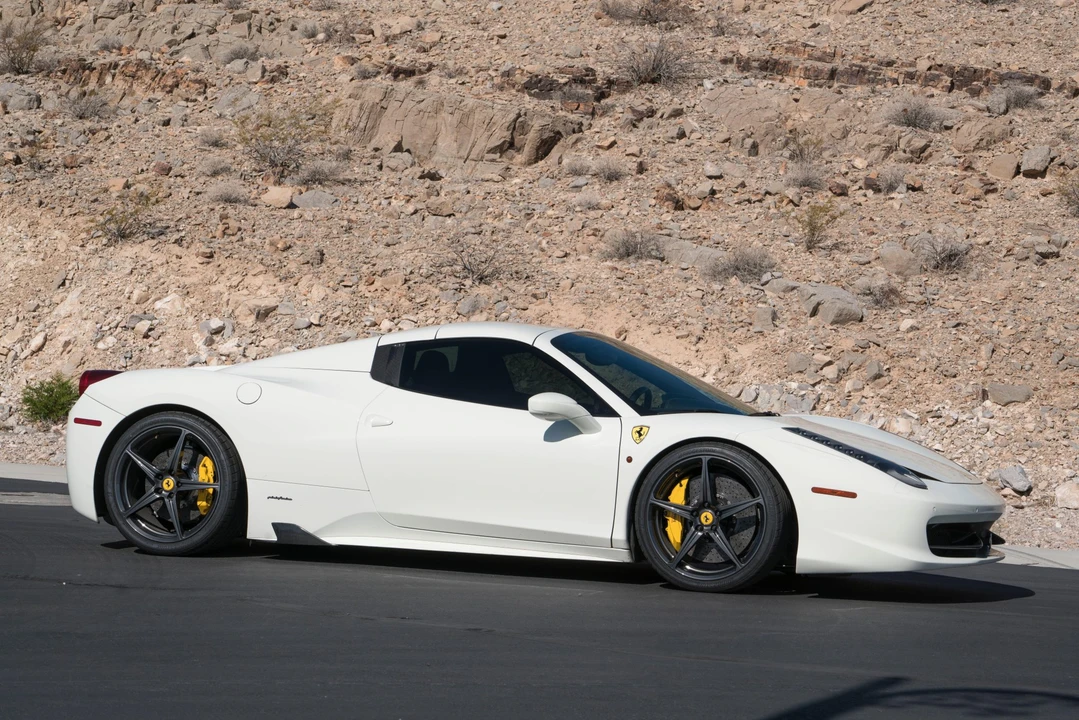 2013 Ferrari 458 Spider - Image 5 of 31