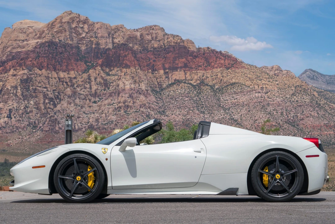 2013 Ferrari 458 Spider - Image 20 of 31