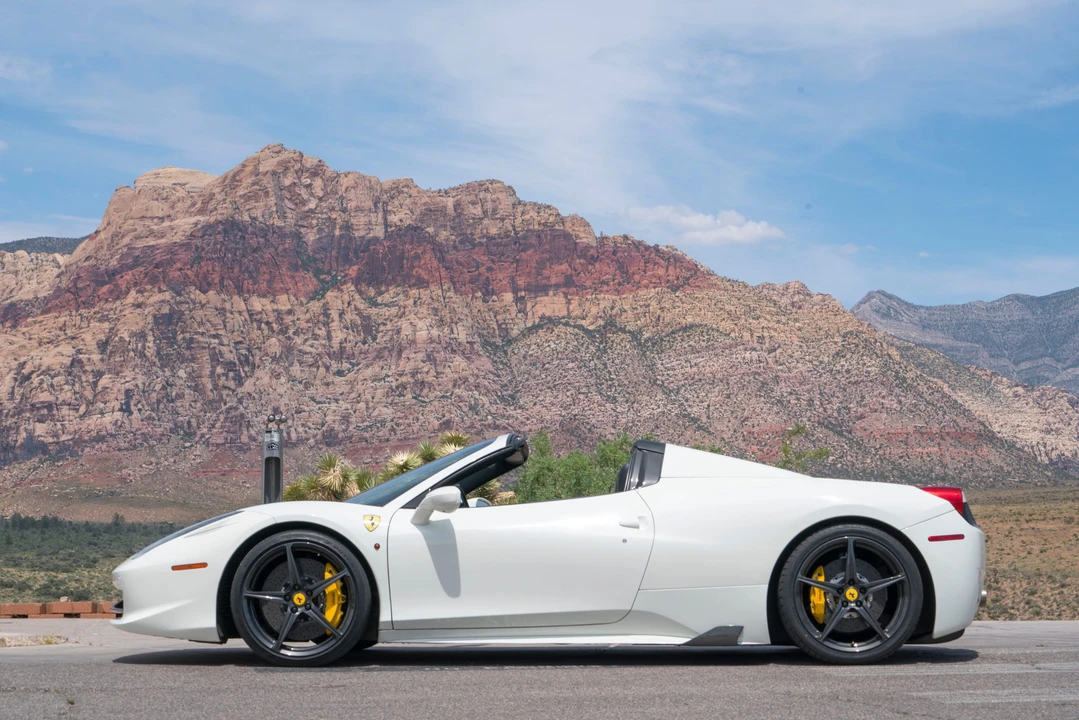 2013 Ferrari 458 Spider - Image 19 of 31