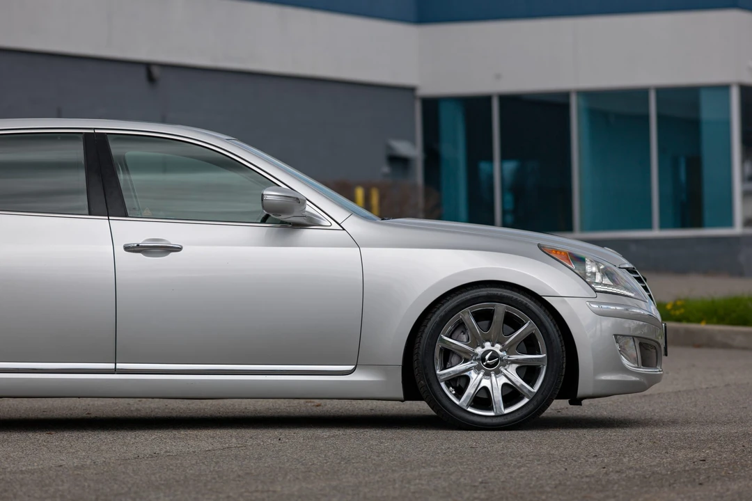 2013 Hyundai Equus - Image 25 of 31