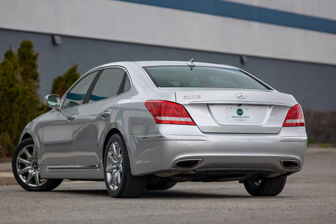 2013 Hyundai Equus - Image 17 of 31