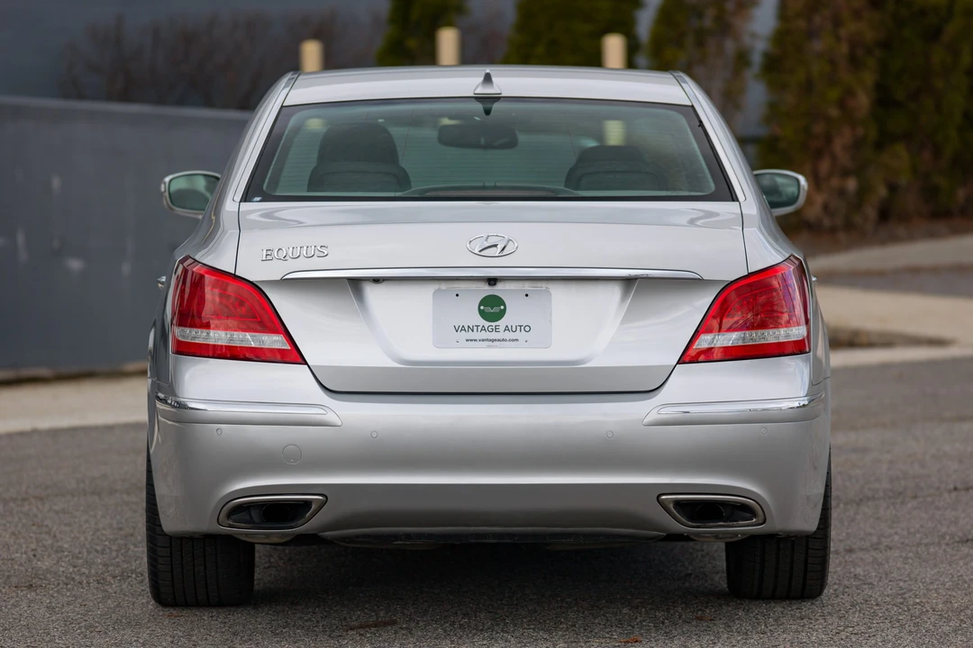 2013 Hyundai Equus - Image 16 of 31