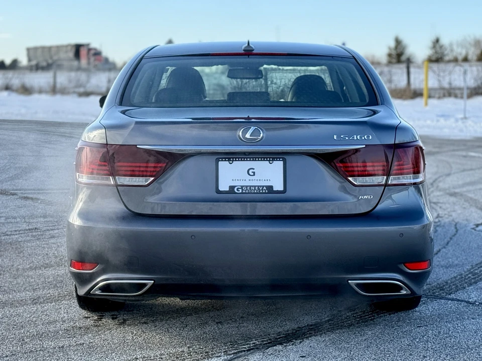 2013 Lexus LS 4th Gen - Image 15 of 31