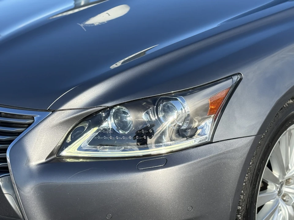 2013 Lexus LS 4th Gen - Image 21 of 31