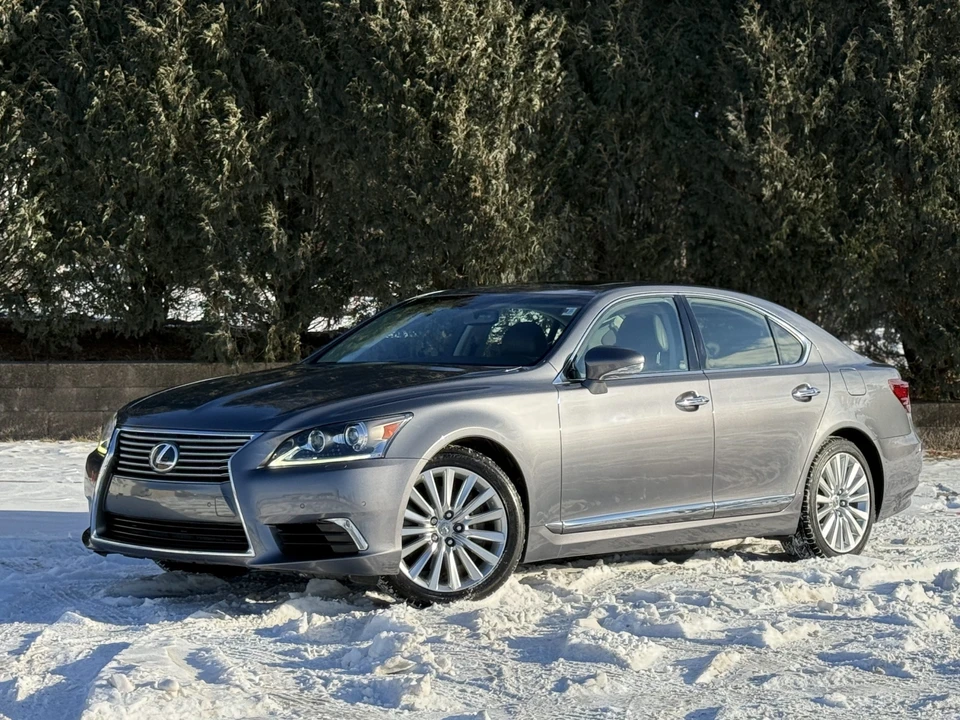 2013 Lexus LS 4th Gen - Image 3 of 31