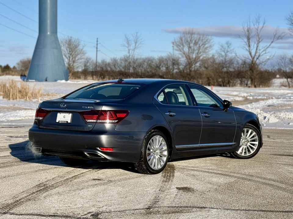 2013 Lexus LS 4th Gen - Image 7 of 31