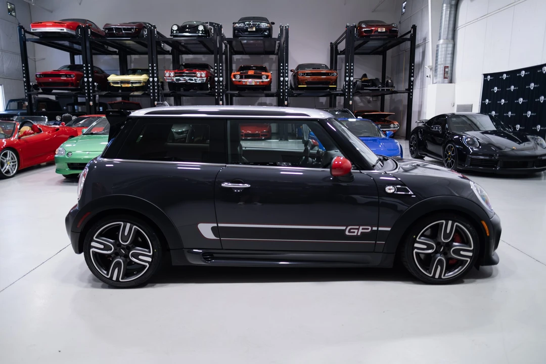 2013 Mini Mini John Cooper Works 2nd Gen - Image 19 of 31