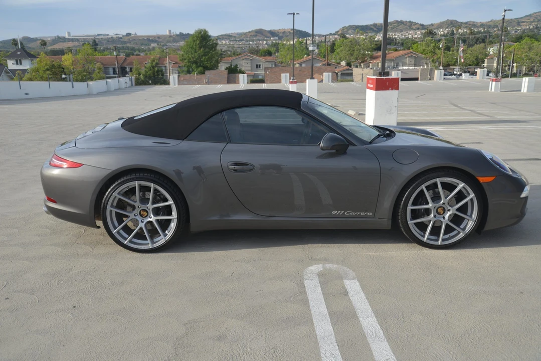 2013 Porsche 991 Carrera - Image 30 of 31