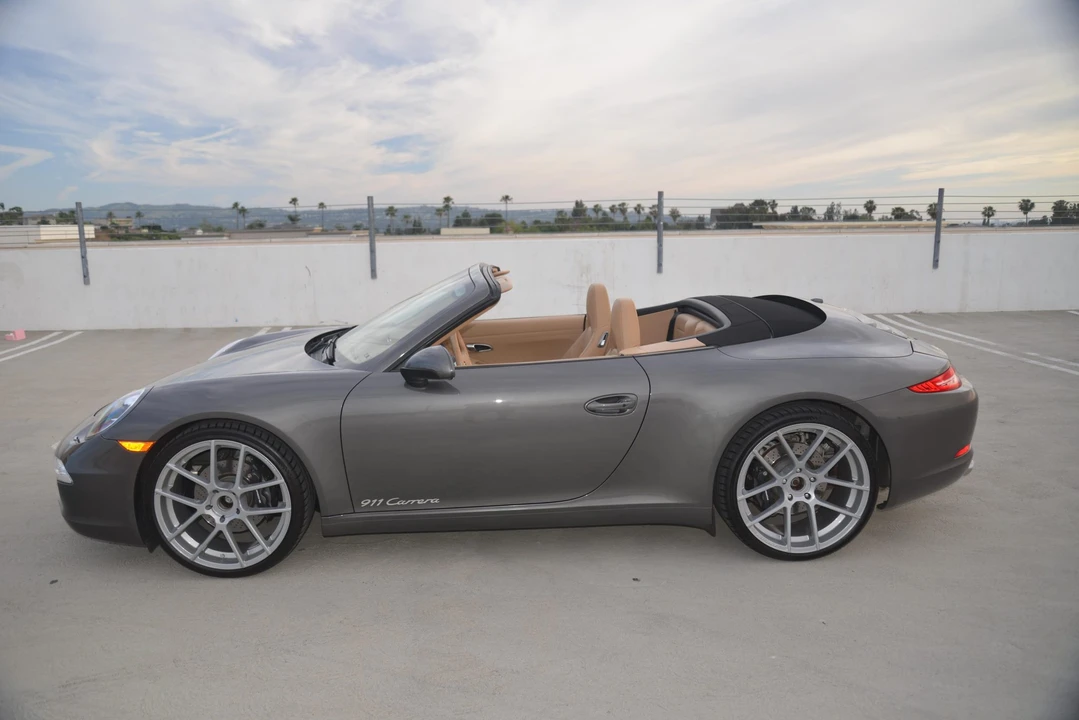 2013 Porsche 991 Carrera - Image 23 of 31