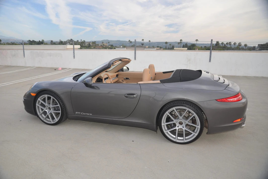 2013 Porsche 991 Carrera - Image 22 of 31