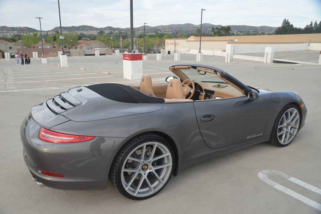 2013 Porsche 991 Carrera - Image 14 of 31