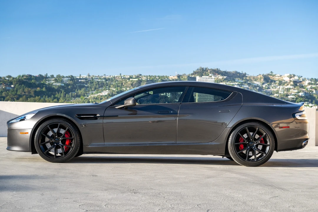 2014 Aston Martin Rapide - Image 11 of 31