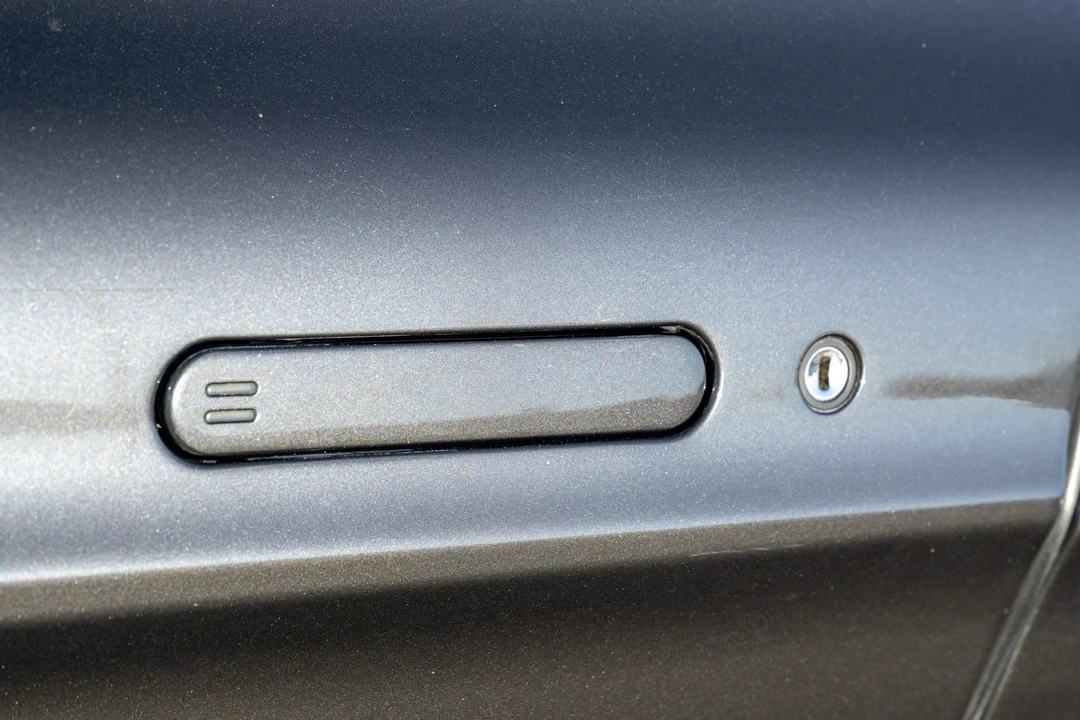 2014 Aston Martin Rapide - Image 21 of 31
