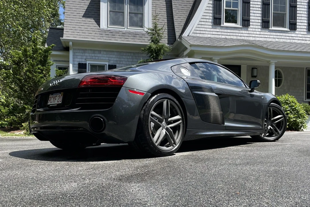 2014 Audi 42 R8 - Image 15 of 31