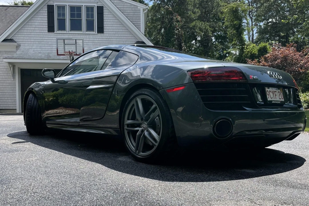 2014 Audi 42 R8 - Image 29 of 31