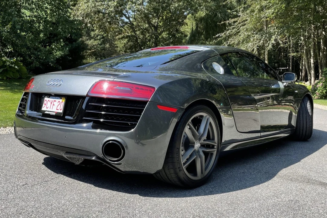 2014 Audi 42 R8 - Image 13 of 31