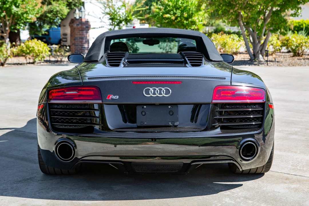 2014 Audi 42 R8 - Image 12 of 31