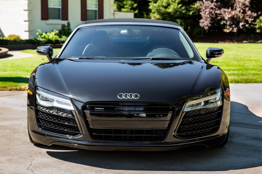 2014 Audi 42 R8 - Image 8 of 31