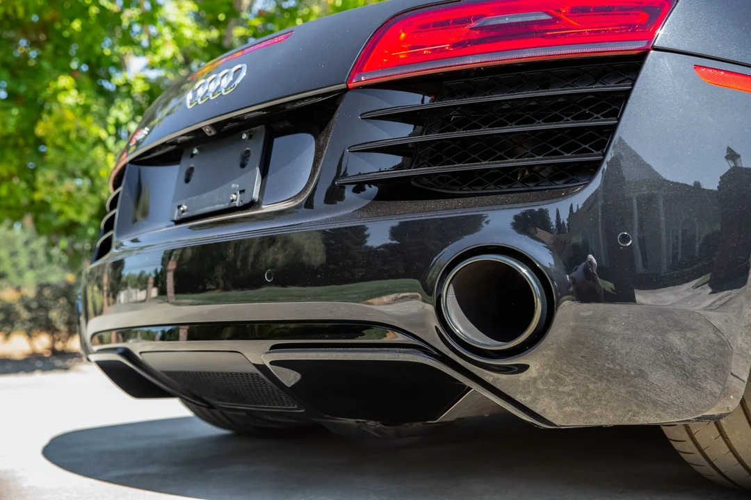 2014 Audi 42 R8 - Image 22 of 31