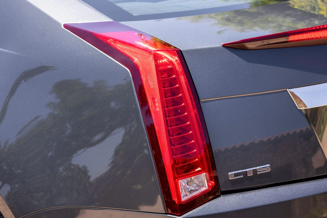 2014 Cadillac CTS-V 2nd Gen - Image 21 of 31