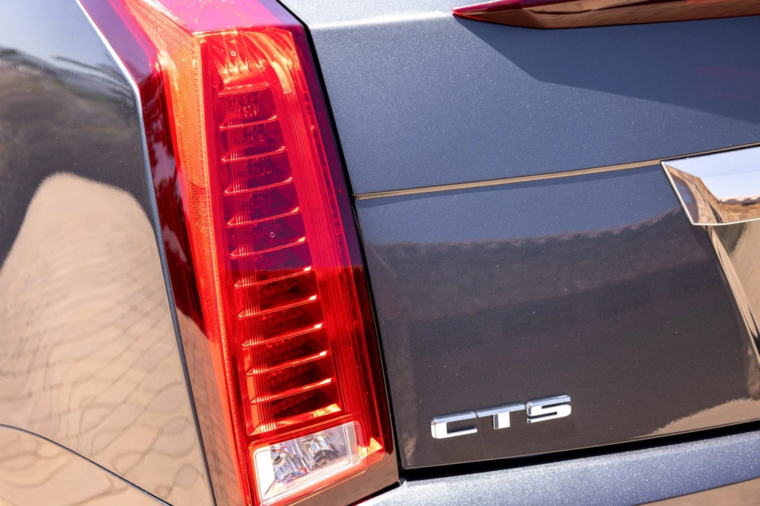 2014 Cadillac CTS-V 2nd Gen - Image 27 of 31