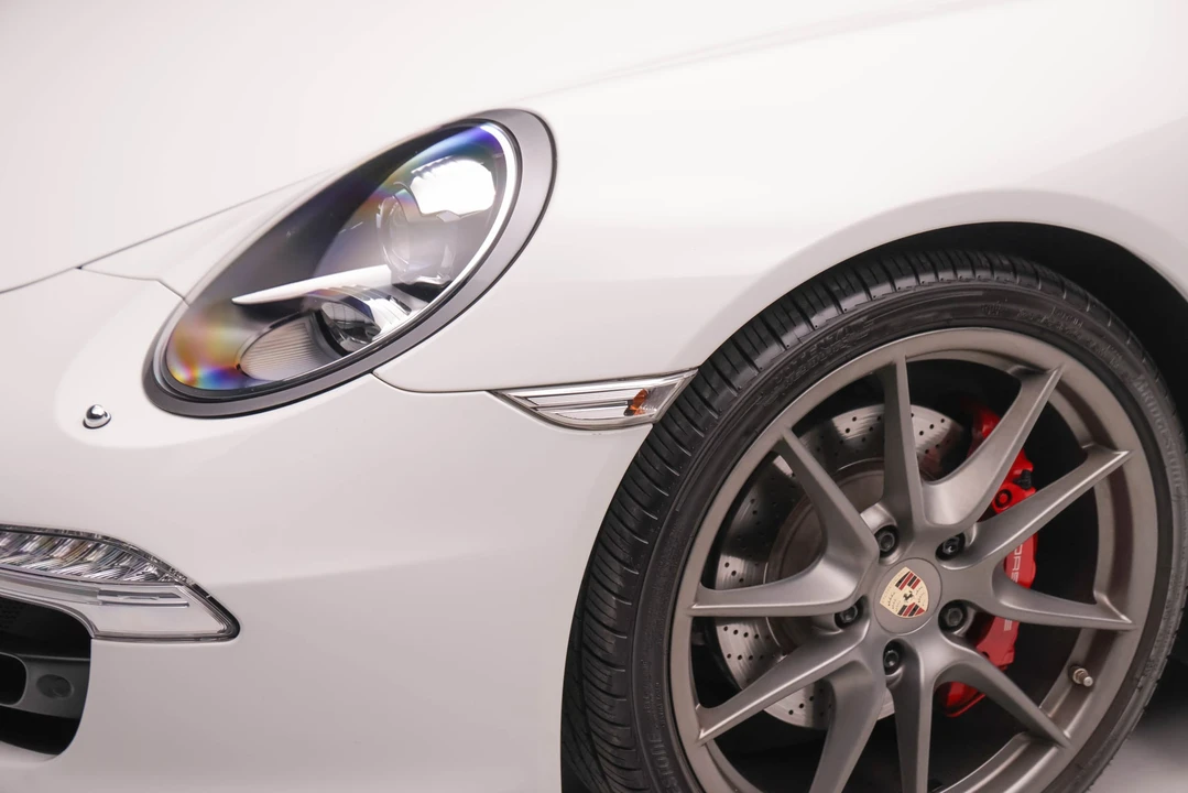 2014 Porsche 991 Carrera 4S - Image 25 of 31