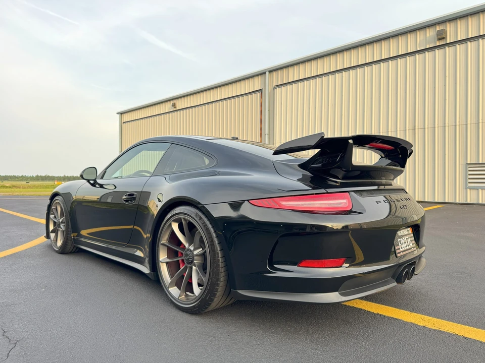 2014 Porsche 991 GT3 - Image 22 of 31