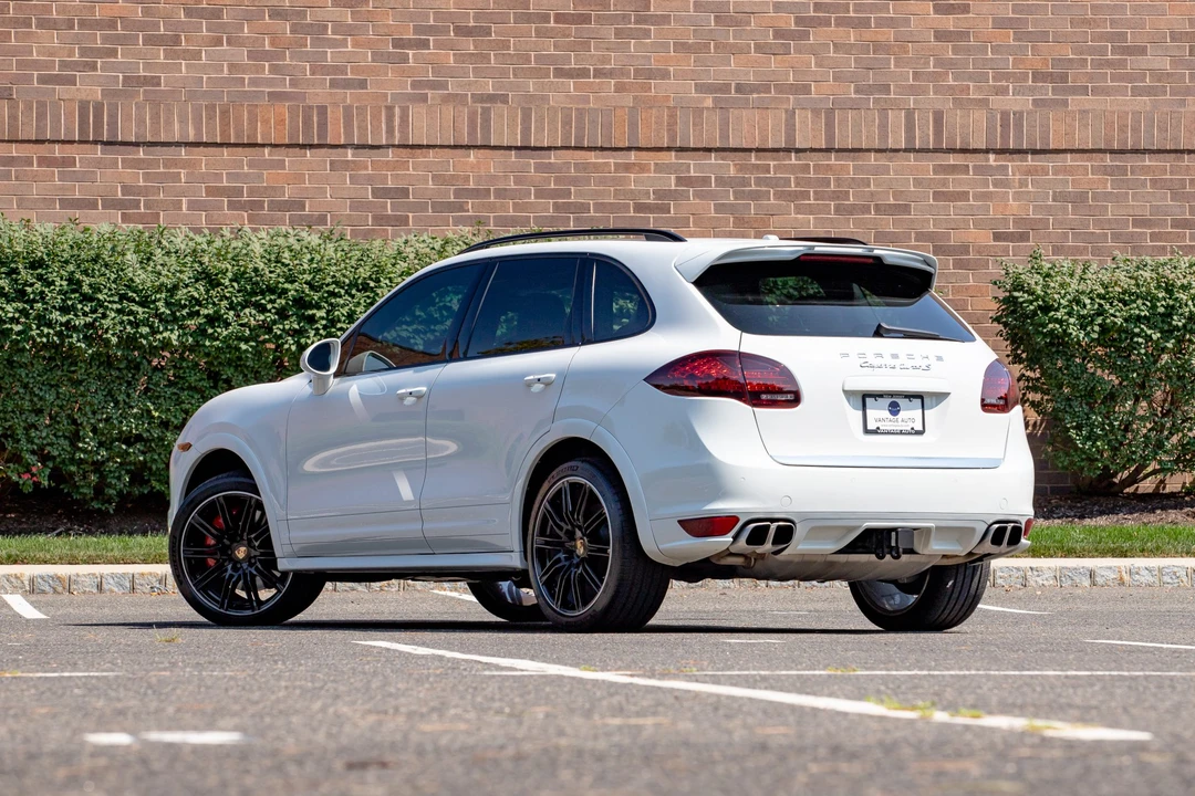 2014 Porsche 958 Cayenne Turbo - Image 8 of 31