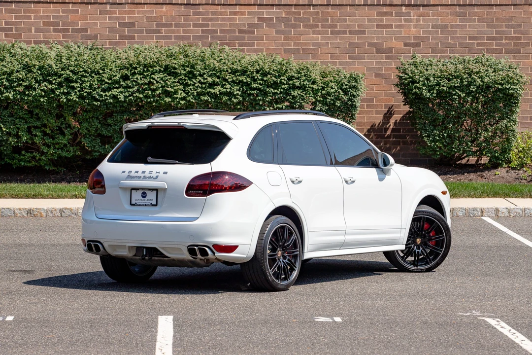 2014 Porsche 958 Cayenne Turbo - Image 15 of 31
