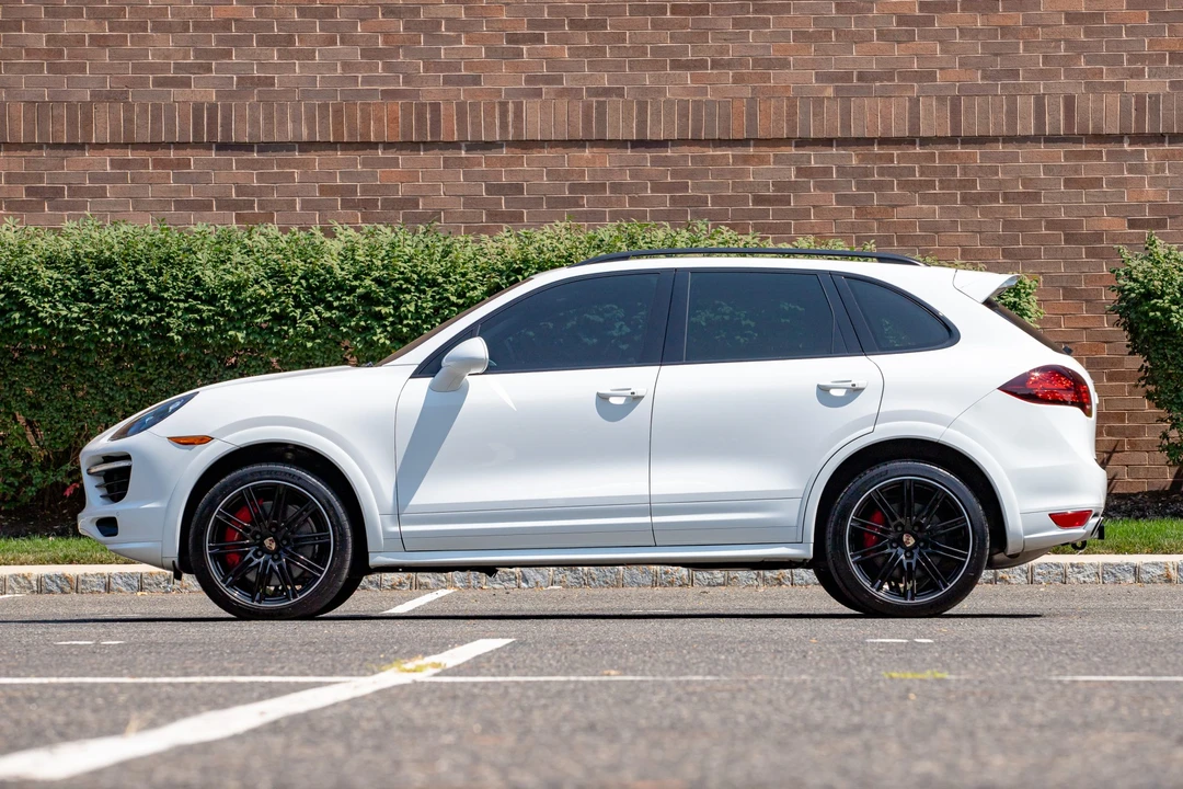 2014 Porsche 958 Cayenne Turbo - Image 6 of 31