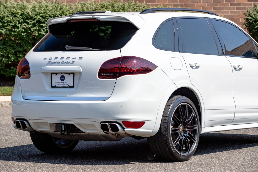 2014 Porsche 958 Cayenne Turbo - Image 28 of 31