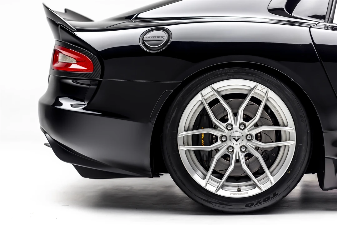 2015 Dodge Viper 5th Gen - Image 24 of 31