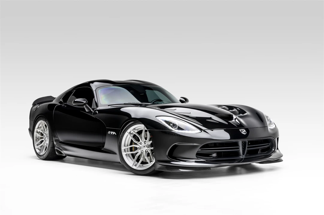 2015 Dodge Viper 5th Gen - Image 2 of 31