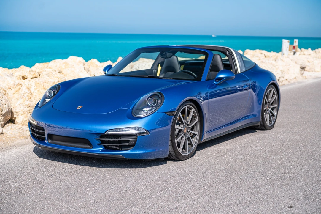 2015 Porsche 991 Targa 4 & 4S - Image 2 of 31
