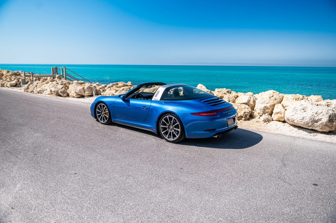2015 Porsche 991 Targa 4 & 4S - Image 8 of 31