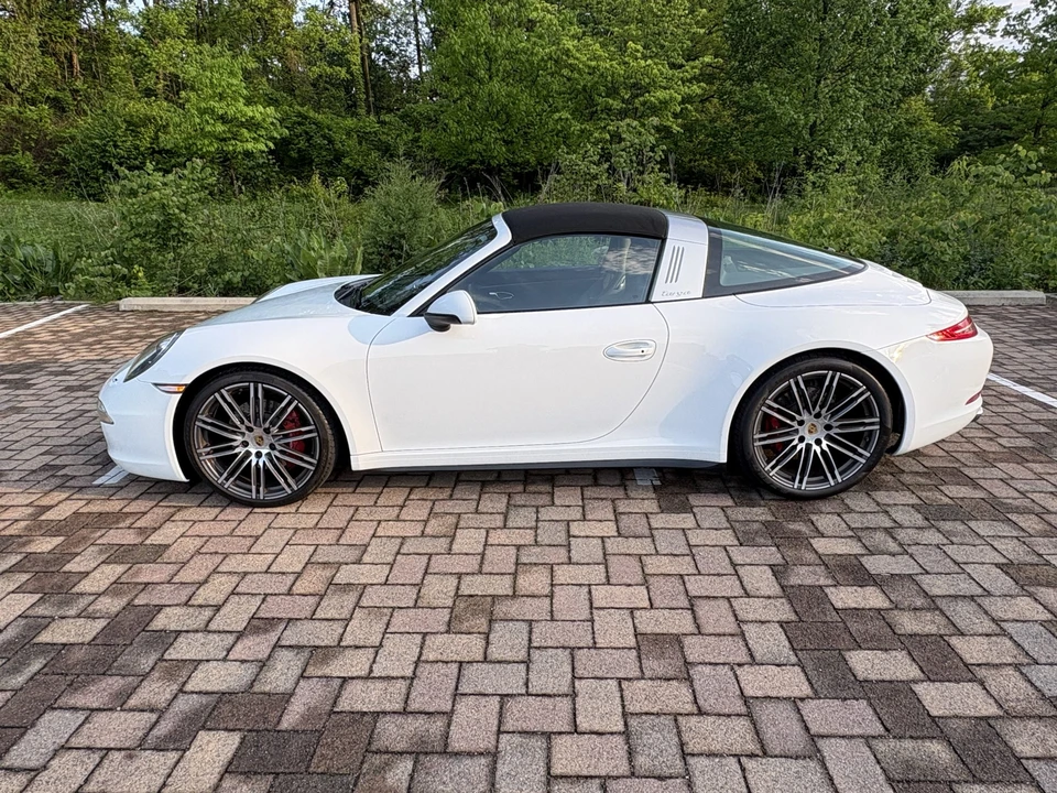 2015 Porsche 991 Targa 4 & 4S - Image 9 of 31